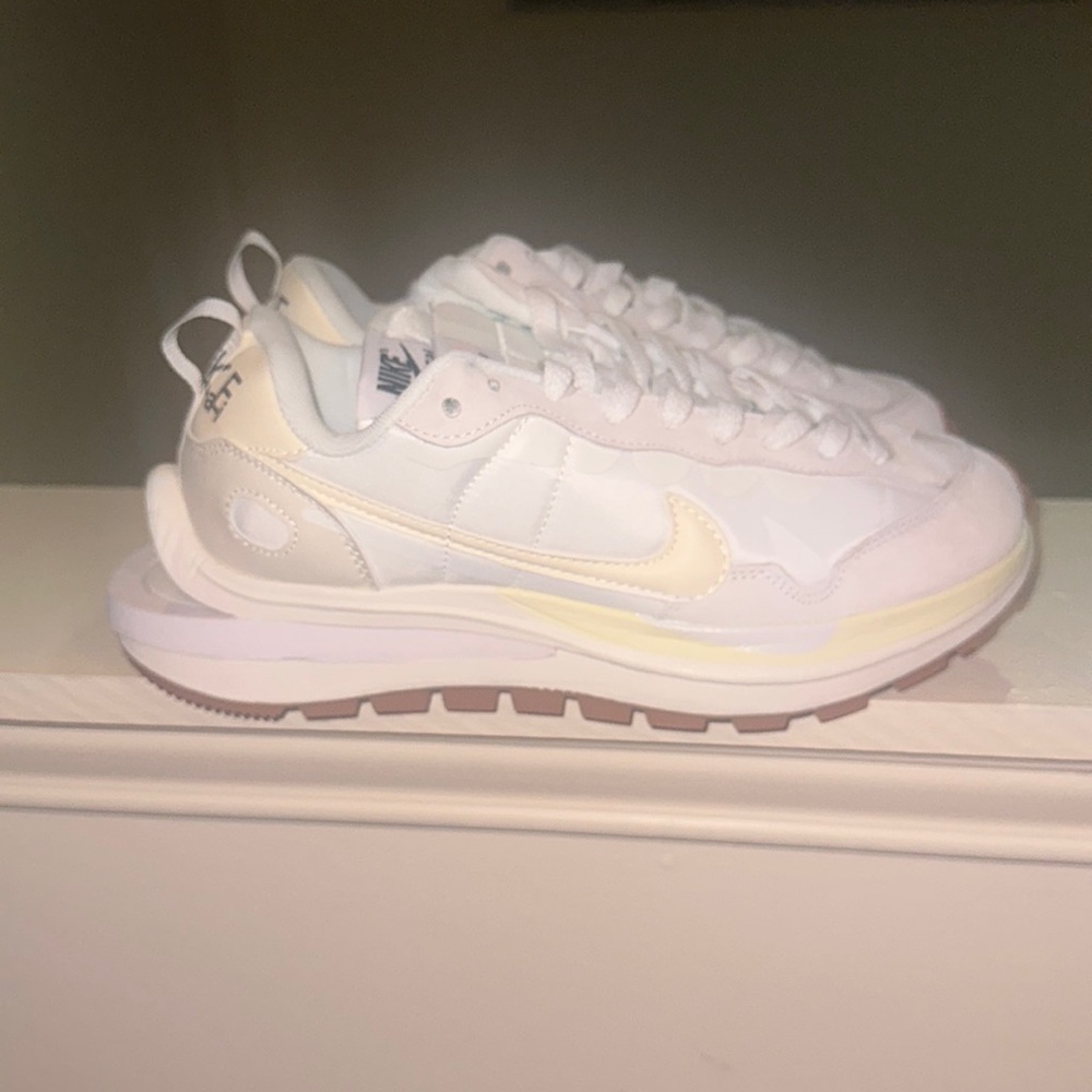Nike Sacai Vapor Waffle Sail Gum - Women